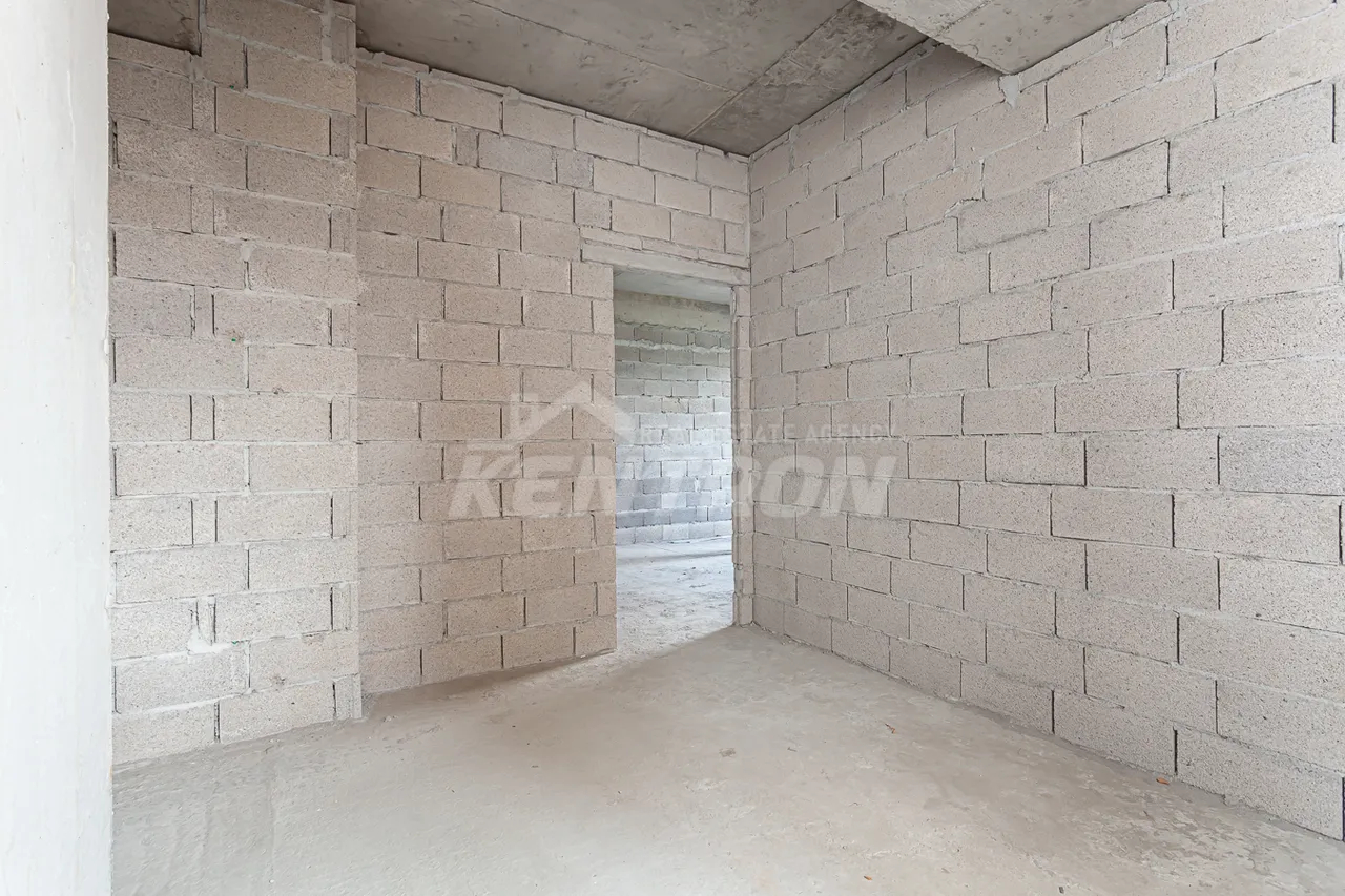 3 bedroom apartment for sale خیابان آنتارایین, مرکز شهر ایروان, 157908