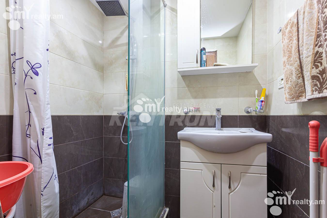 4 սենյականոց բնակարան  Ազատության պող, Քանաքեռ-Զեյթուն Երևան, 153459