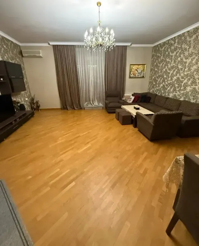 4 bedroom apartment for rent Paronyan St, Center Yerevan, 161316