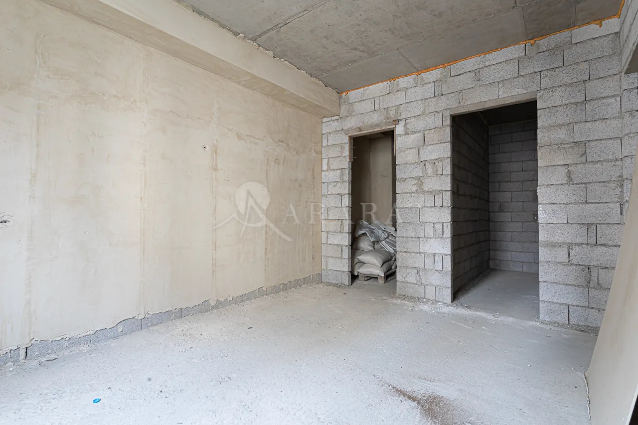 4 bedroom apartment for sale خیابان لئونید اغالدیان, مرکز شهر ایروان, 157991