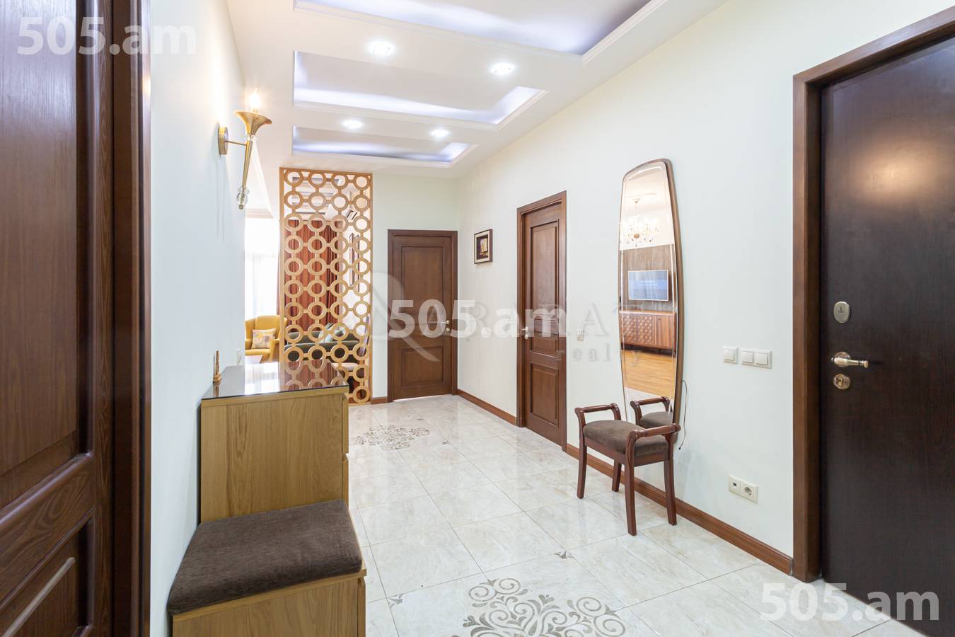 3 bedroom apartment for rent Aram St, Center Yerevan, 138926
