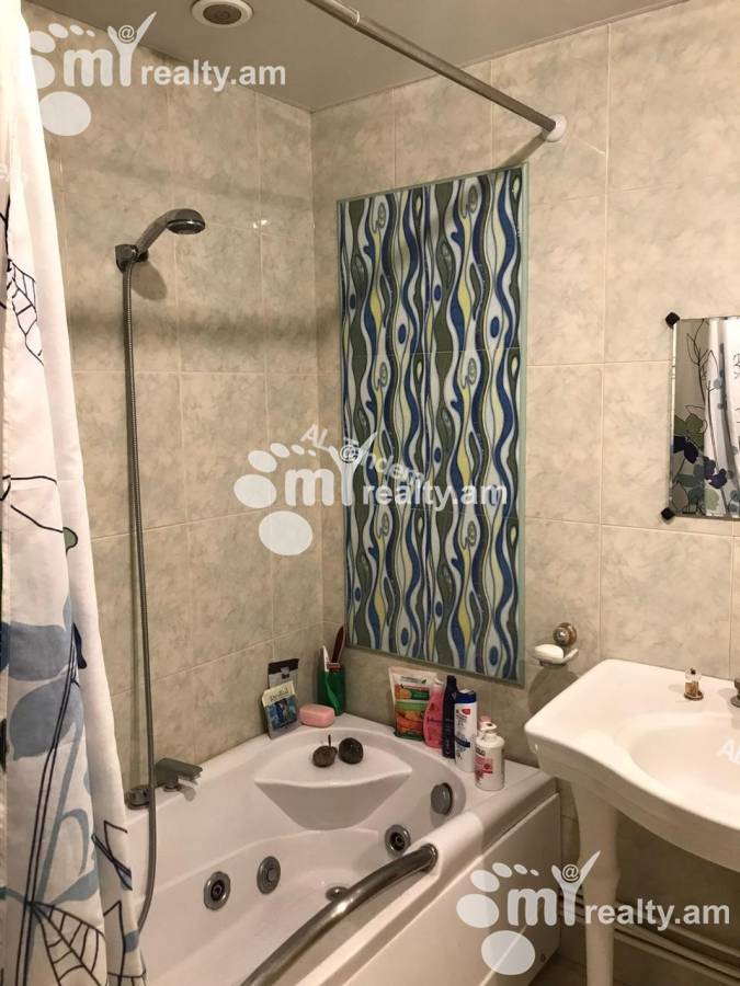 4 bedroom apartment for rent D. Demirchyan St, Center Yerevan, 157002