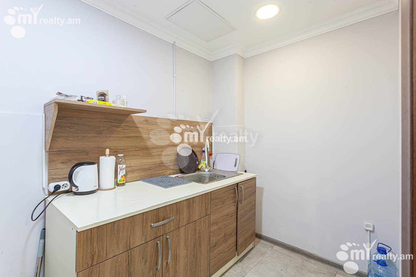 Commercial for sale خیابان هر. کوچار, عربگیر ایروان, 154529