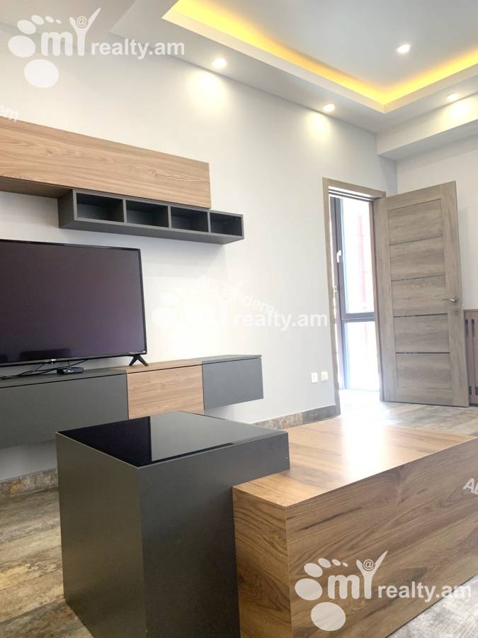 3 bedroom apartment for rent Koghbatsi St, Center Yerevan, 158580