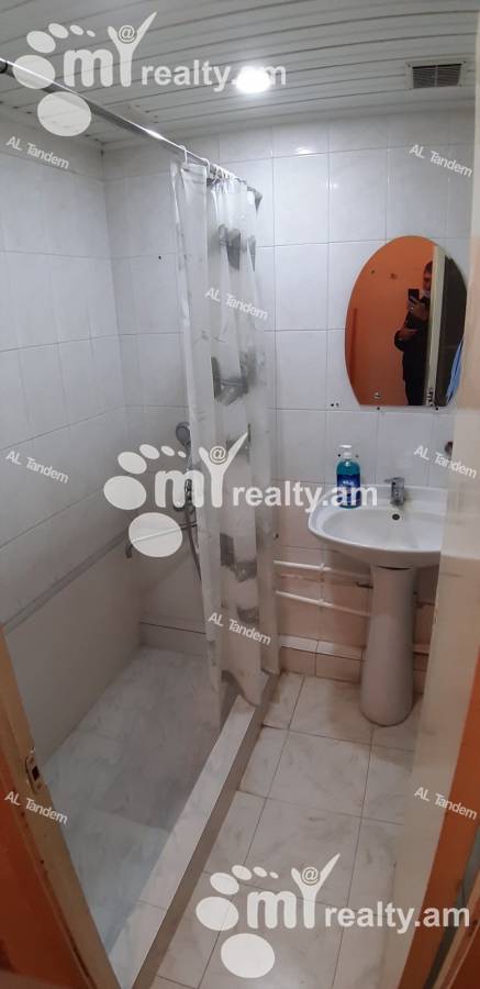 Купить 3 комнатную квартиру Аршакуняц пр, Центр Ереван, 142988