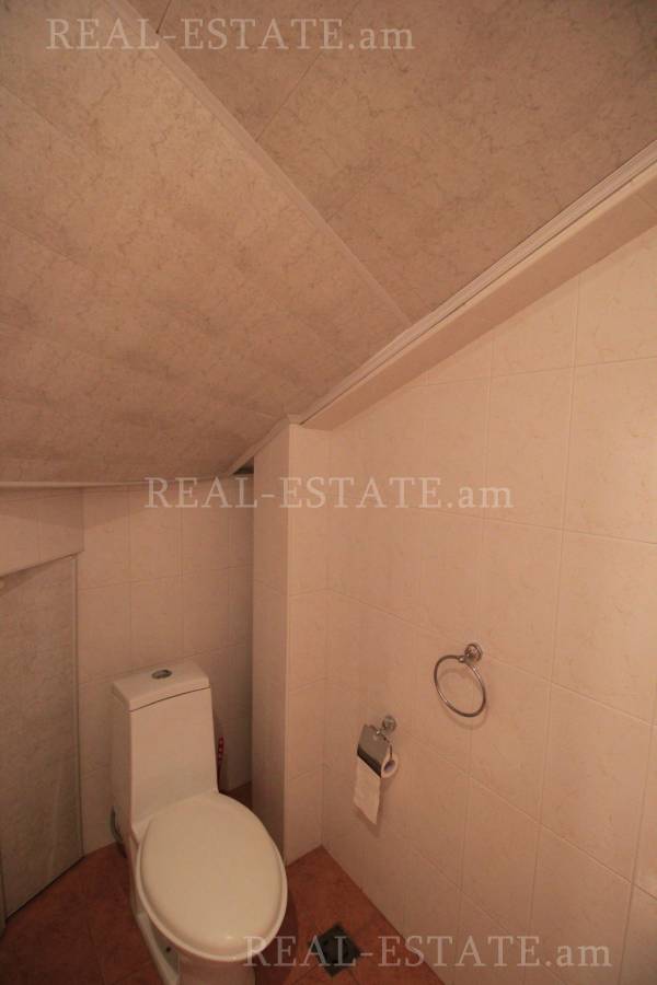 4 սենյականոց բնակարան  Պարոնյան փող, Կենտրոն Երևան, 86934