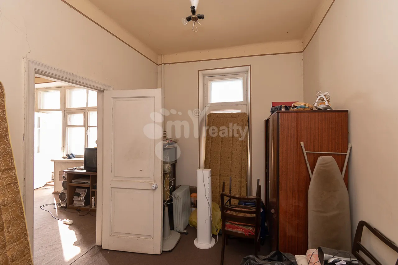 3 bedroom apartment for sale Baghramyan Ave (Kentron), Center Yerevan, 158944