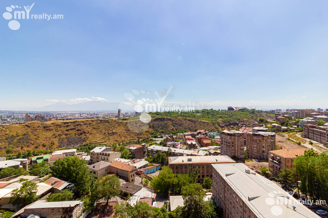 Купить 5 комнатную квартиру Баграмян пр(Кентрон), Центр Ереван, 151292