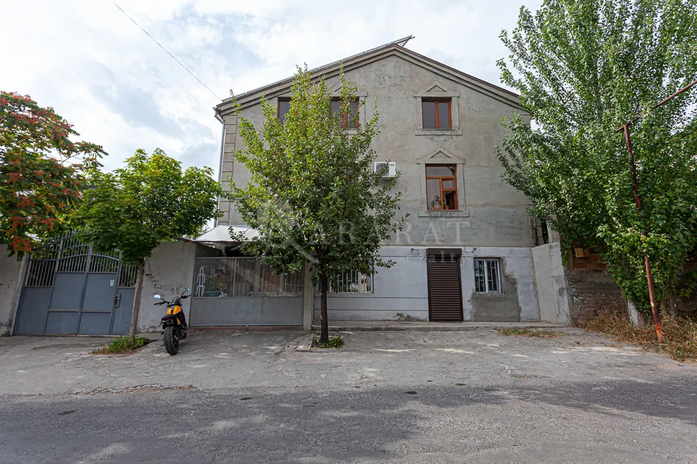tun/Moldovakan+St/Nor-Nork/Yerevan