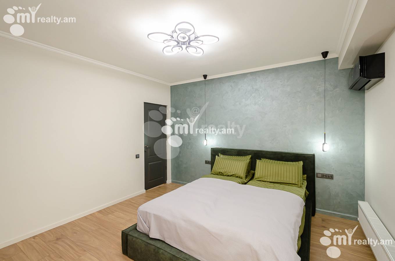 3 սենյականոց բնակարան  Օրբելի Եղբայրների փող, Արաբկիր Երևան, 142936