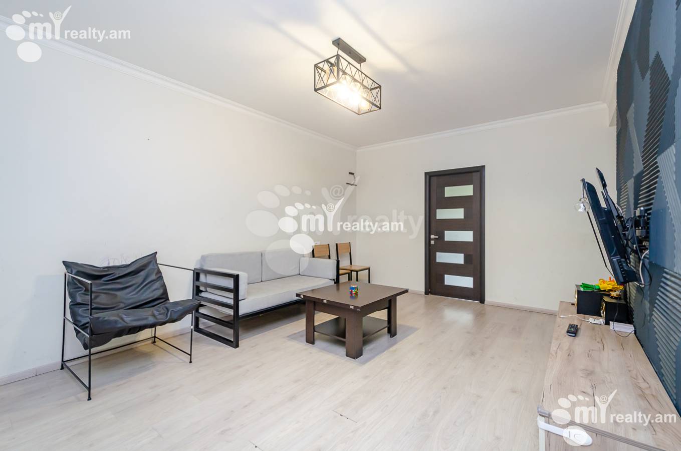 3 bedroom apartment for sale Abovyan St, Center Yerevan, 153451