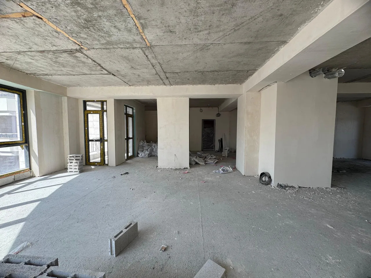 5 bedroom apartment for sale خیابان آرشاکونیاک, مرکز شهر ایروان, 157221