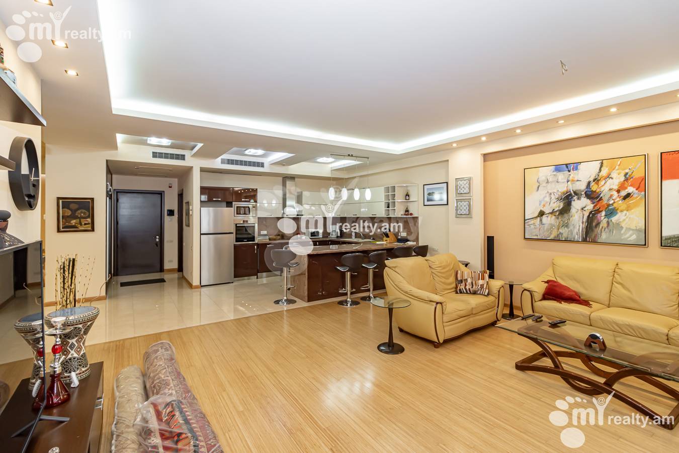 3 bedroom apartment for sale Northern (Hyusisayin)  Ave, Center Yerevan, 146540