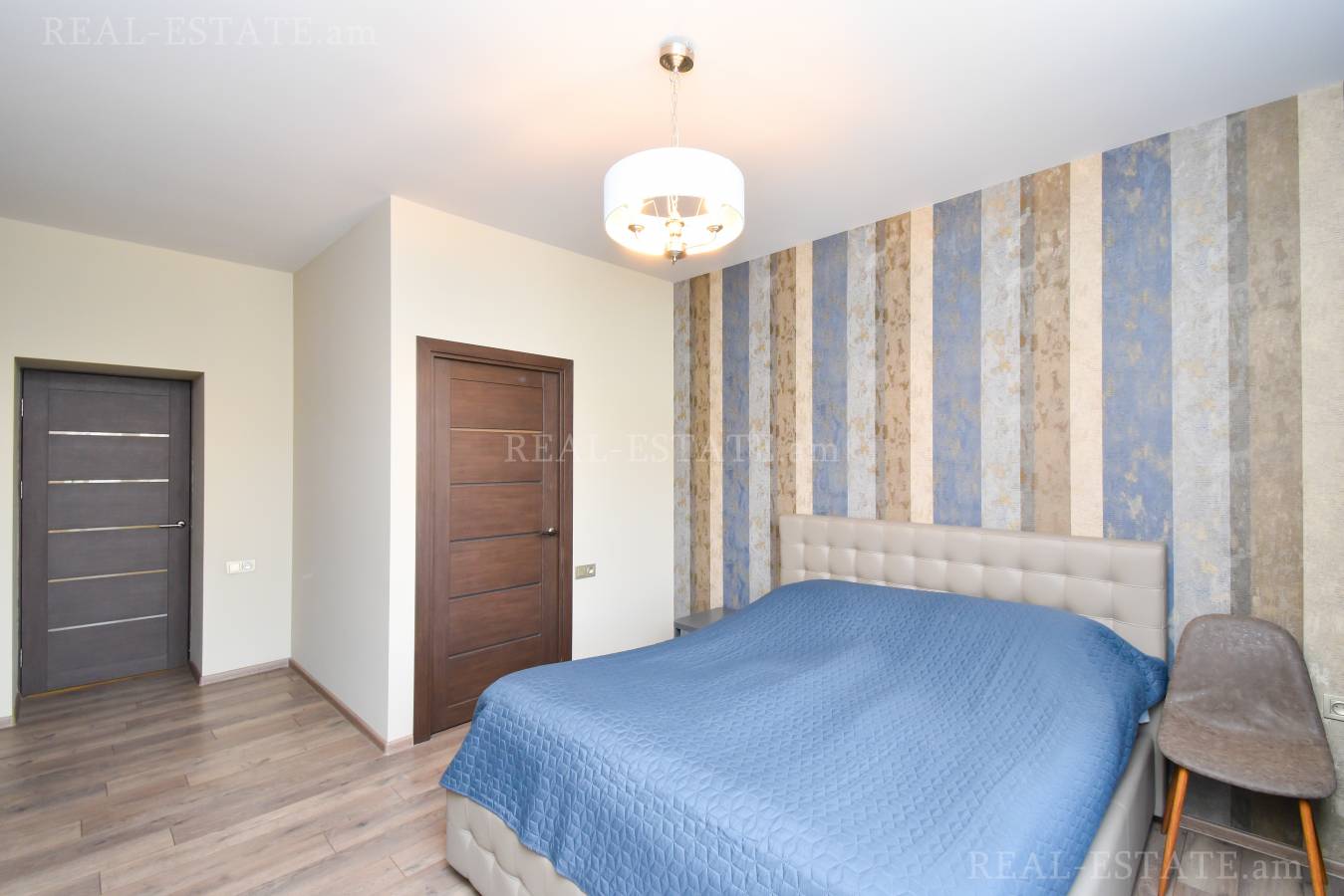 4 սենյականոց բնակարան  Կոմիտասի պող, Արաբկիր Երևան, 122871