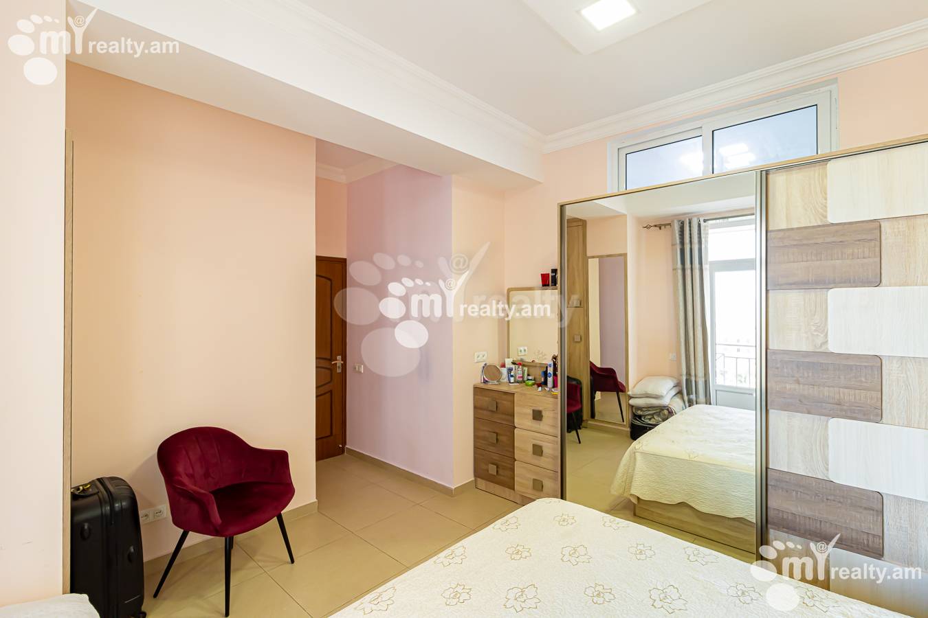 3 bedroom apartment for sale Antarayin St, Center Yerevan, 152876