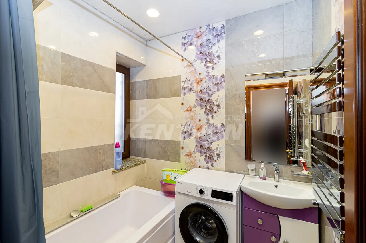 House for sale G 1 dis., Adjapnyak Yerevan, 159066