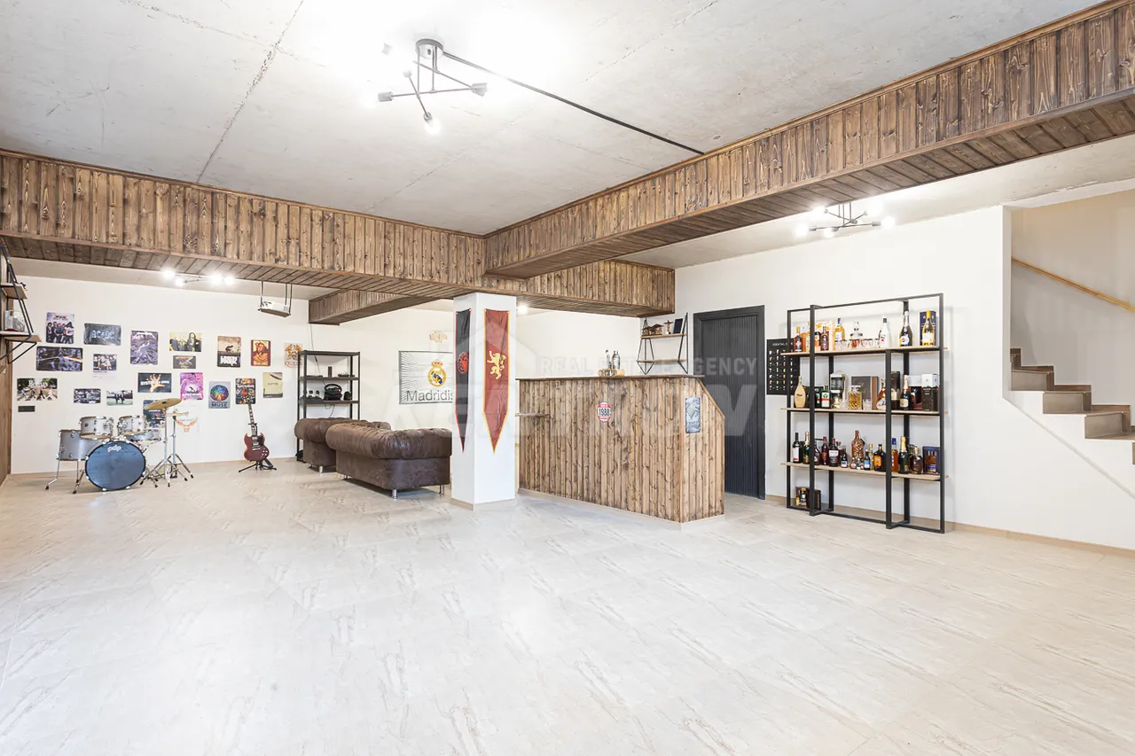 House for sale Paruyr Sevak dis., Avan Yerevan, 158077