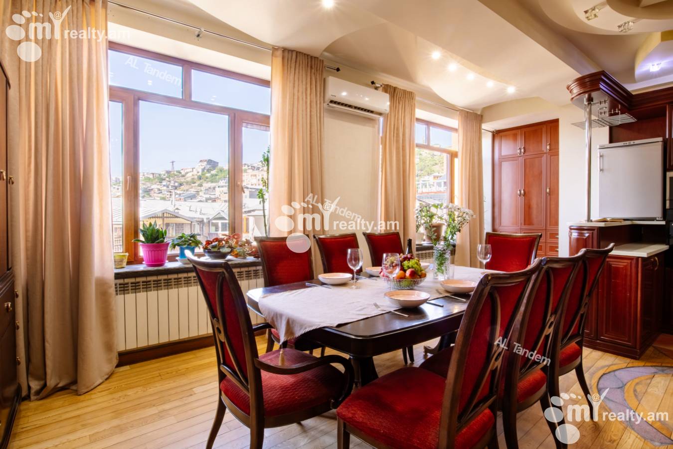 3 bedroom apartment for rent Charents St, Center Yerevan, 138275