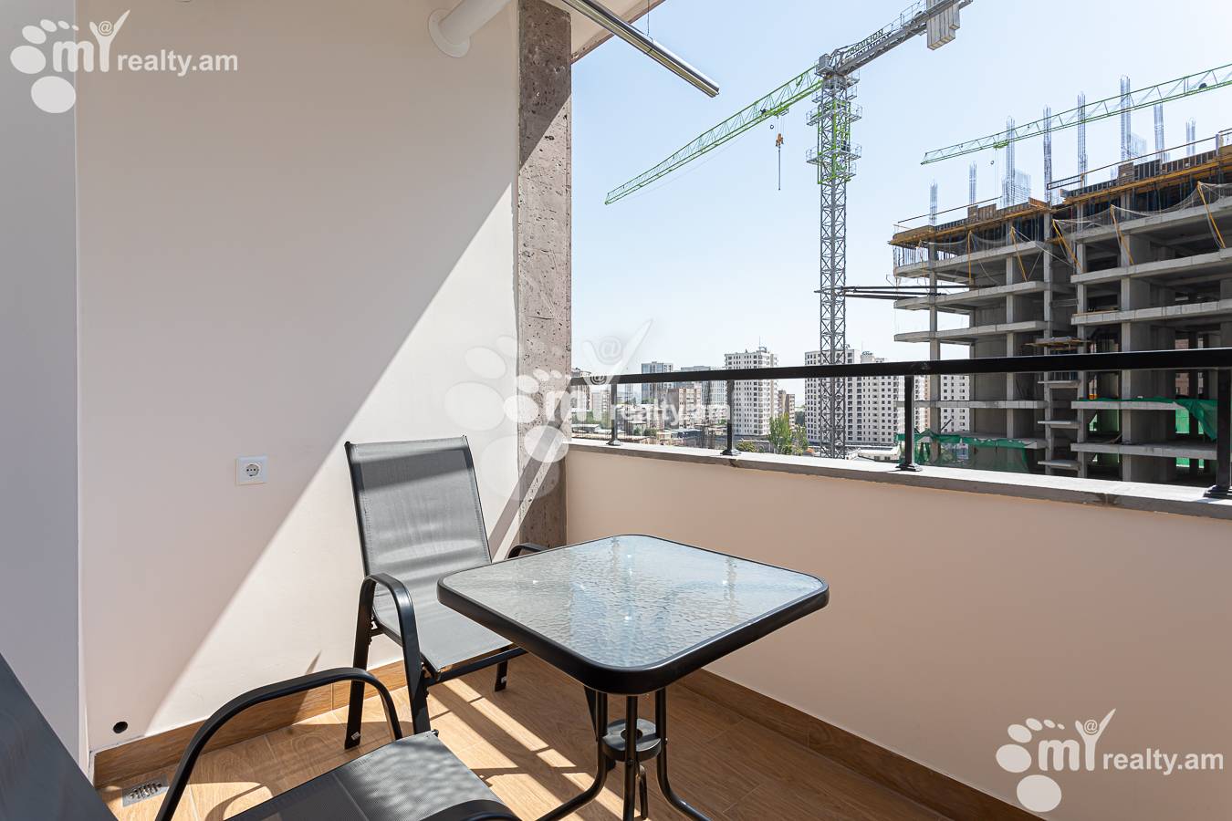 5 սենյականոց բնակարան  Ադոնց փող, Արաբկիր Երևան, 156523