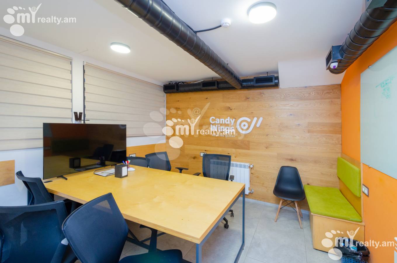 Снять коммерческoе помещение Орбели Ехбайрнери ул, Арабкир Ереван, 137098