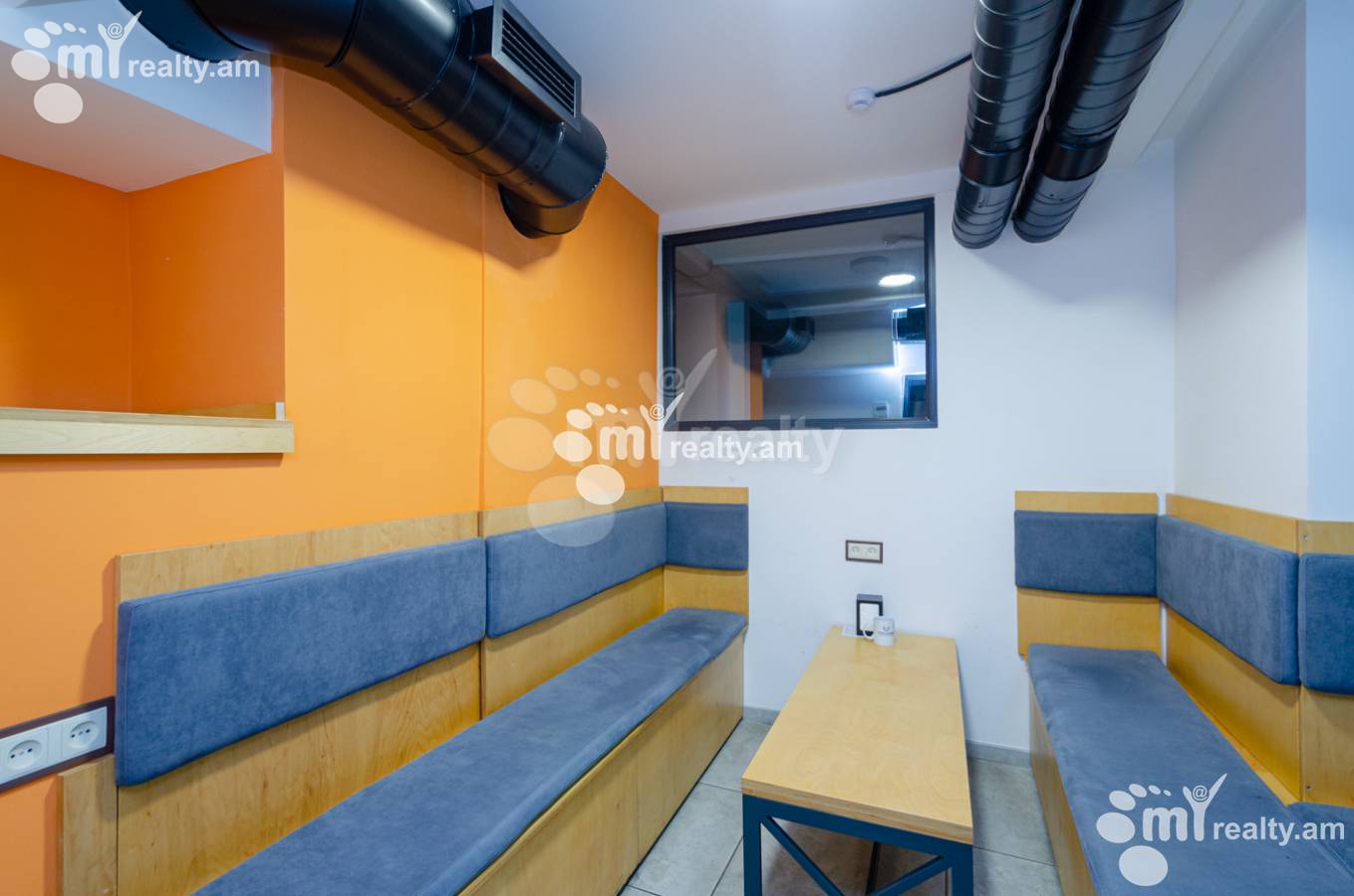 Снять коммерческoе помещение Орбели Ехбайрнери ул, Арабкир Ереван, 137098