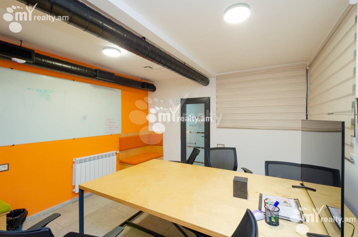 Снять коммерческoе помещение Орбели Ехбайрнери ул, Арабкир Ереван, 137098