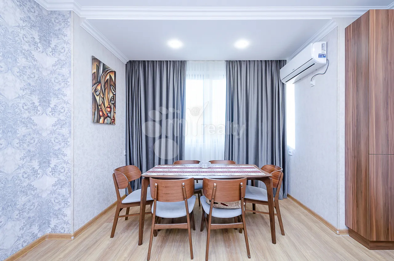 2 bedroom apartment for rent Teryan St, Center Yerevan, 160167