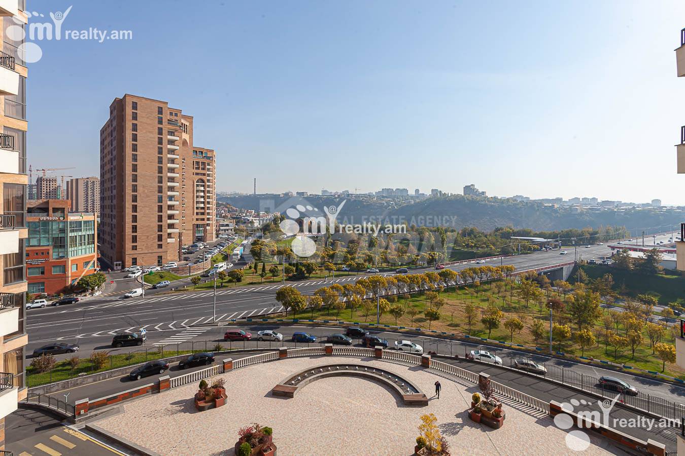 Купить 4 комнатную квартиру Сасна Црер ул., Давташен Ереван, 154888