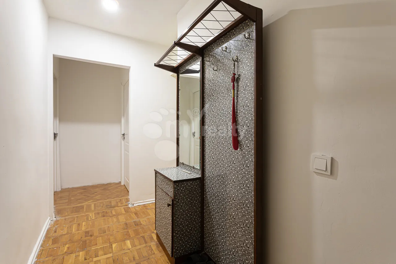 3 bedroom apartment for sale Mashtots Ave, Center Yerevan, 157756