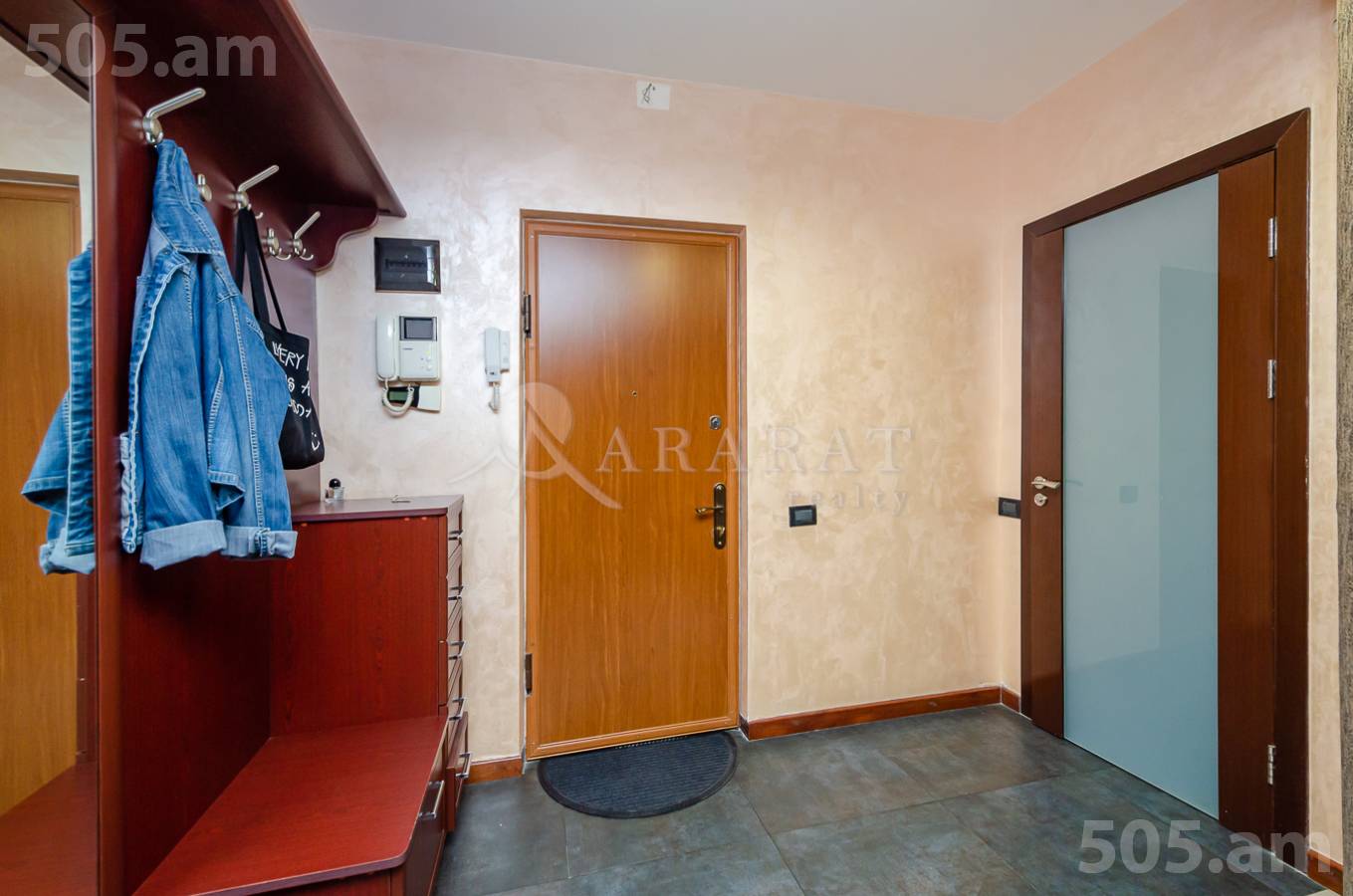 2 bedroom apartment for sale Zakyan St, Center Yerevan, 153237