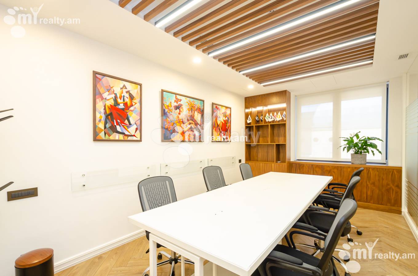 Снять коммерческoе помещение Амирян ул, Центр Ереван, 148575