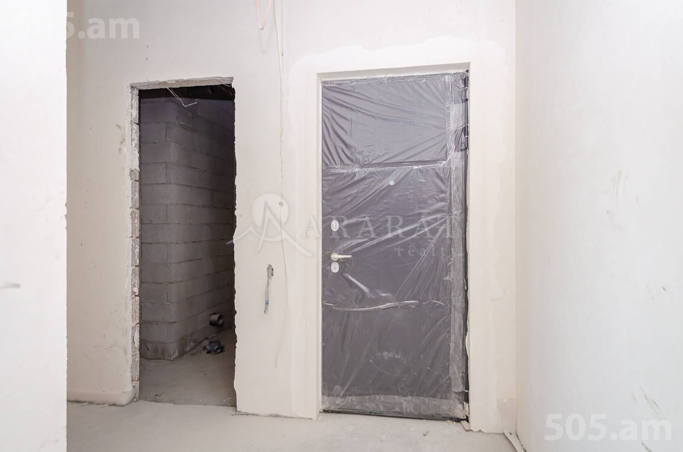 Купить 4 комнатную квартиру Давит Анахт ул., Канакер-Зейтун Ереван, 154858