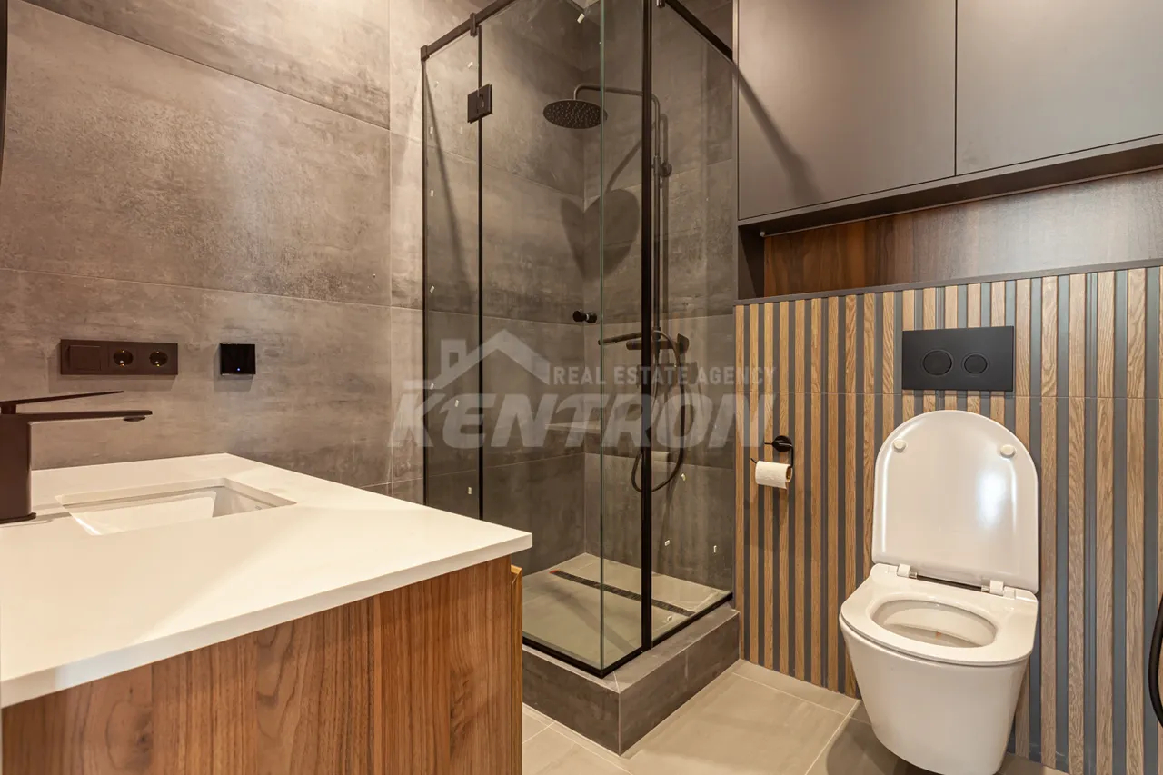 4 bedroom apartment for sale Aram St, Center Yerevan, 158706