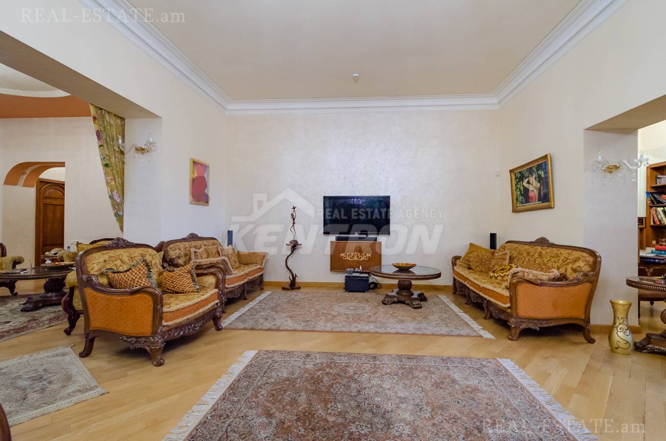 4 bedroom apartment for sale rue d'Abovyan, Center Yerevan, 137151
