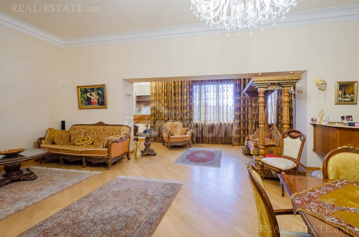4 bedroom apartment for sale rue d'Abovyan, Center Yerevan, 137151