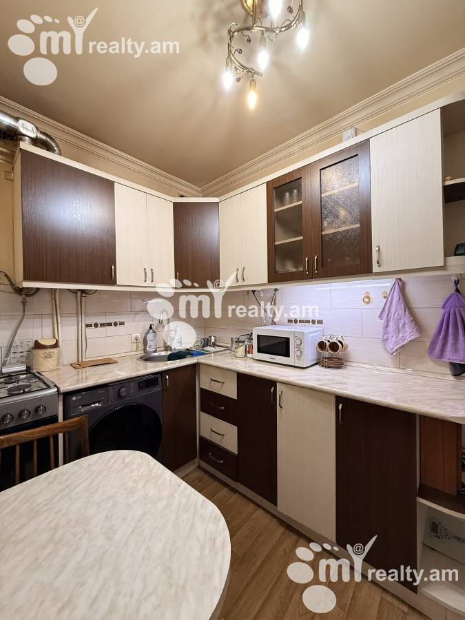 3 սենյականոց բնակարան  Ա. Խաչատրյան փող, Արաբկիր Երևան, 157131