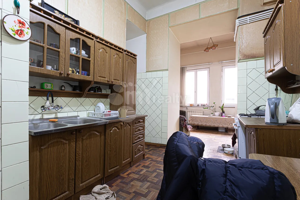 4 bedroom apartment for sale Isahakyan St, Center Yerevan, 158233