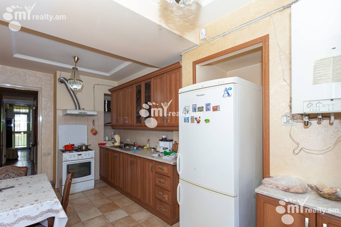 Купить 3 комнатную квартиру Агаян ул, Центр Ереван, 143193