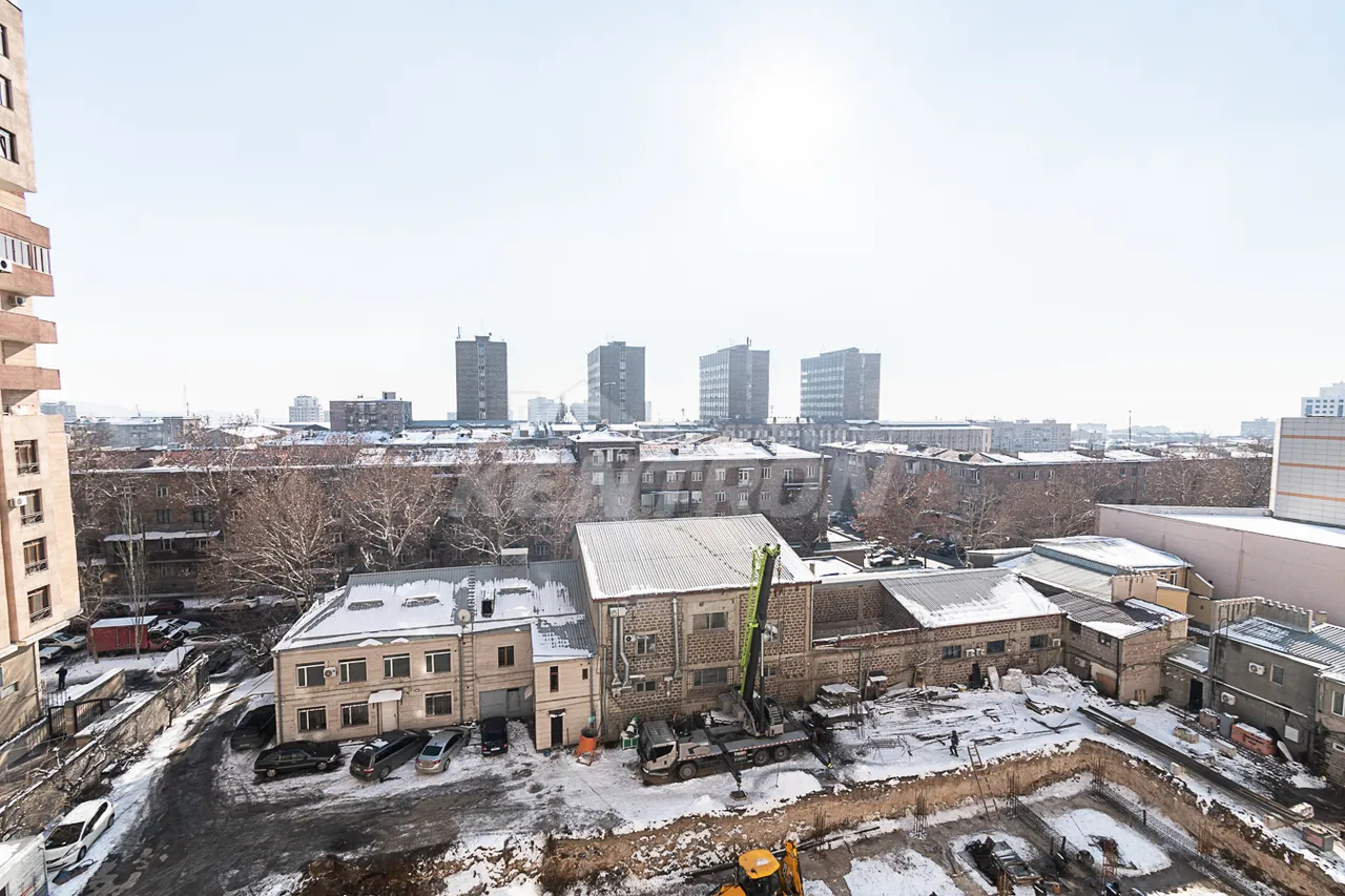 Купить 3 комнатную квартиру Грибоедов ул, Арабкир Ереван, 159081