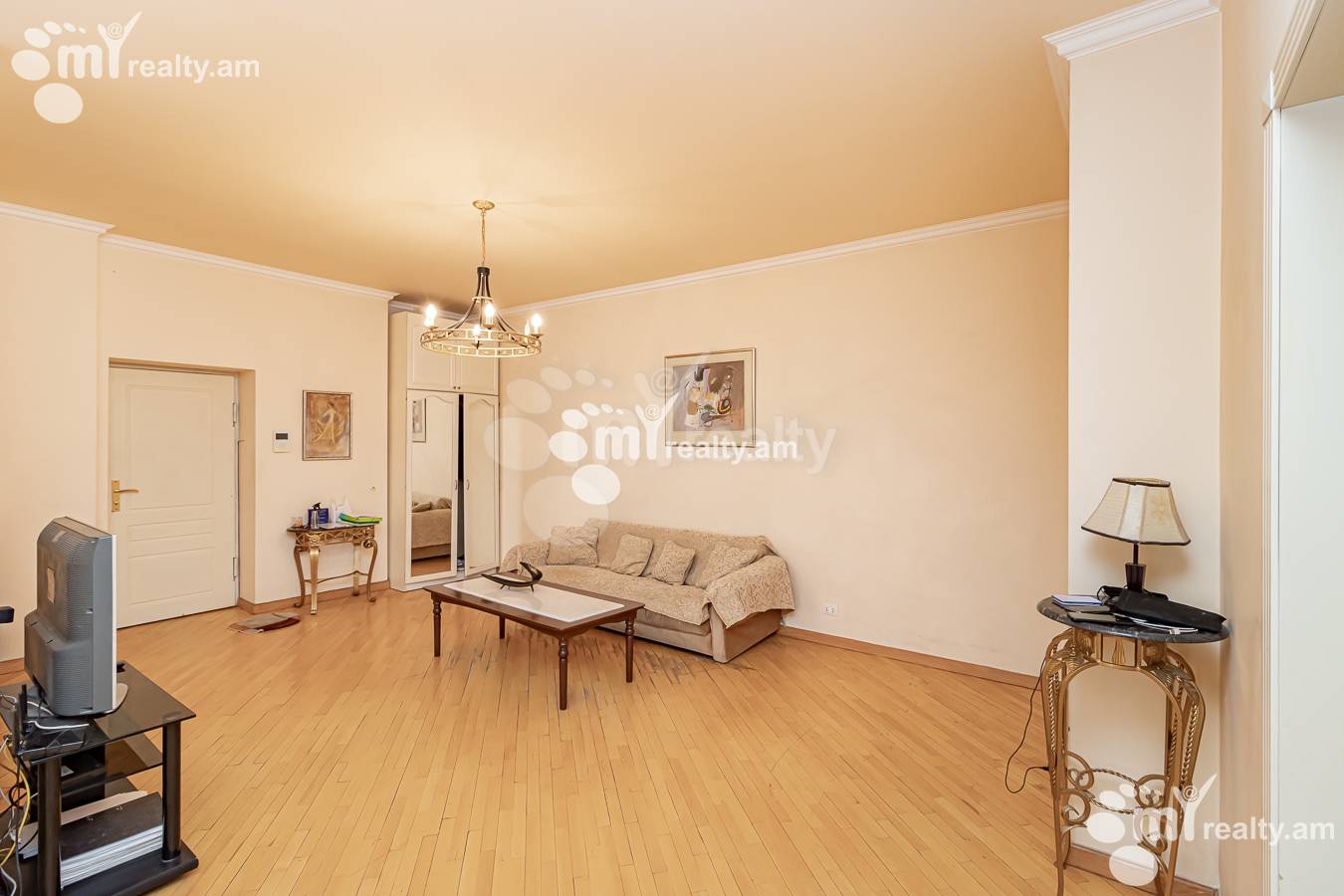 3 bedroom apartment for sale Northern (Hyusisayin)  Ave, Center Yerevan, 143222