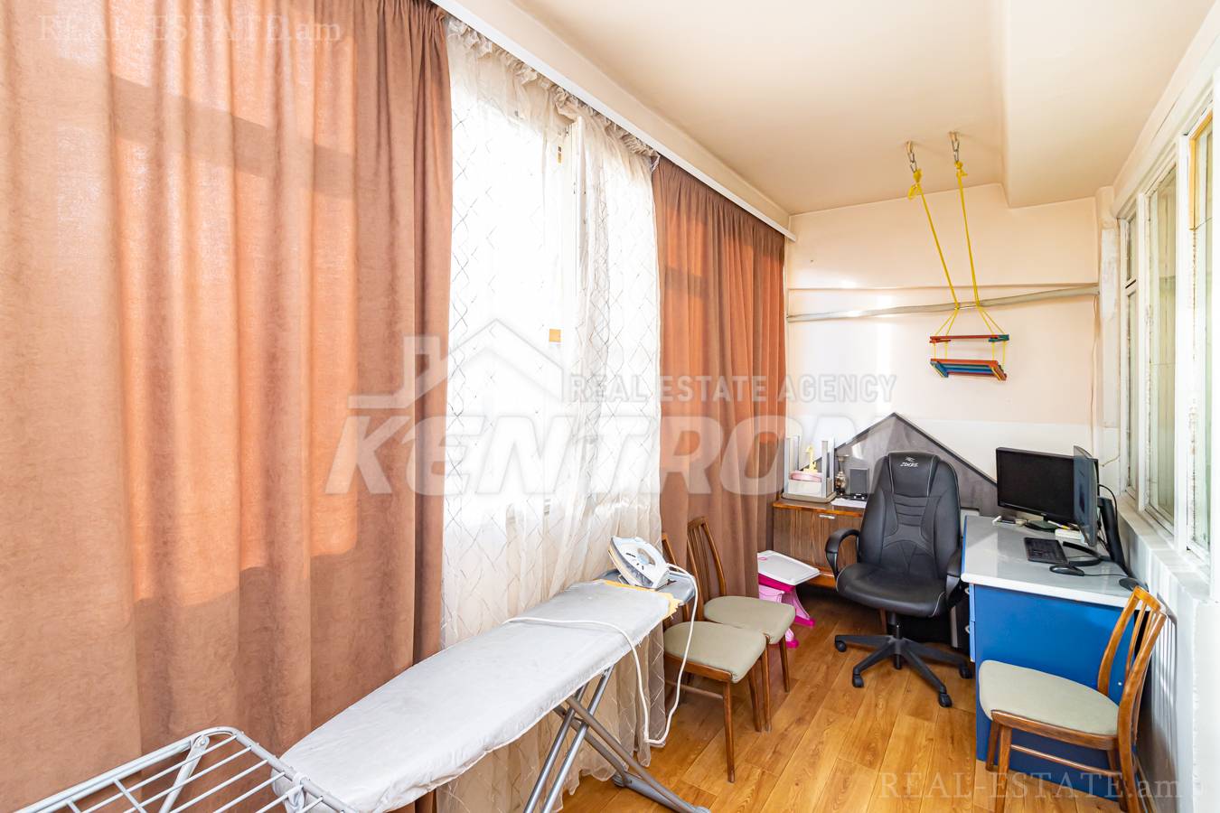 3 bedroom apartment for sale Saryan St, Center Yerevan, 135755