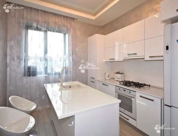 3-senyakanoc-bnakaran-vacharq-Yerevan-Center