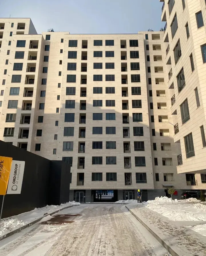 Купить 3 комнатную квартиру Грибоедов ул, Арабкир Ереван, 159310