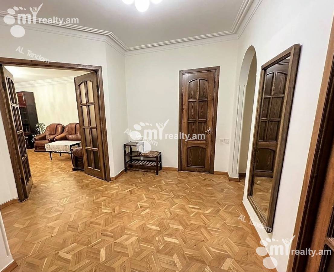 Снять 4 комнатную квартиру В.Папазян ул, Арабкир Ереван, 126101