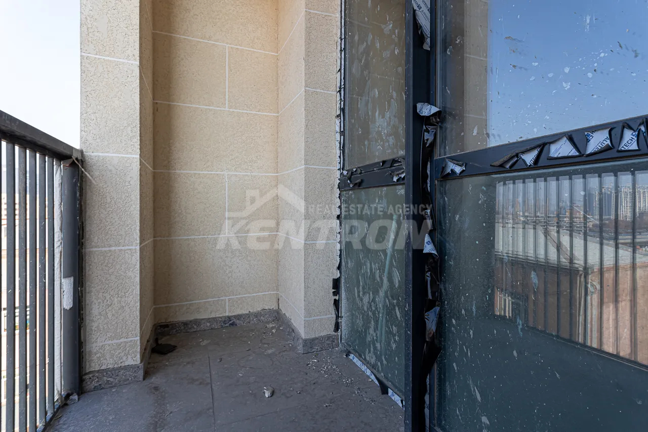 4 bedroom apartment for sale Rostom St, Center Yerevan, 158376