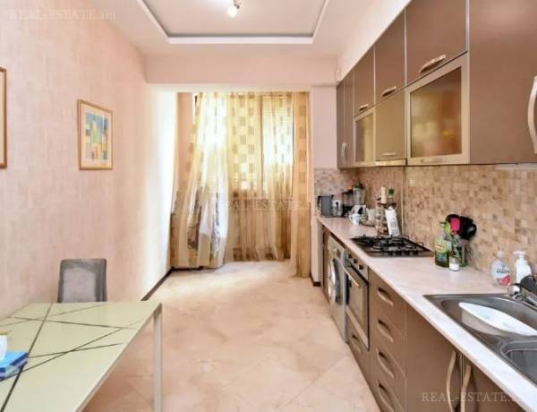 3-senyakanoc-bnakaran-vacharq-Yerevan-Center