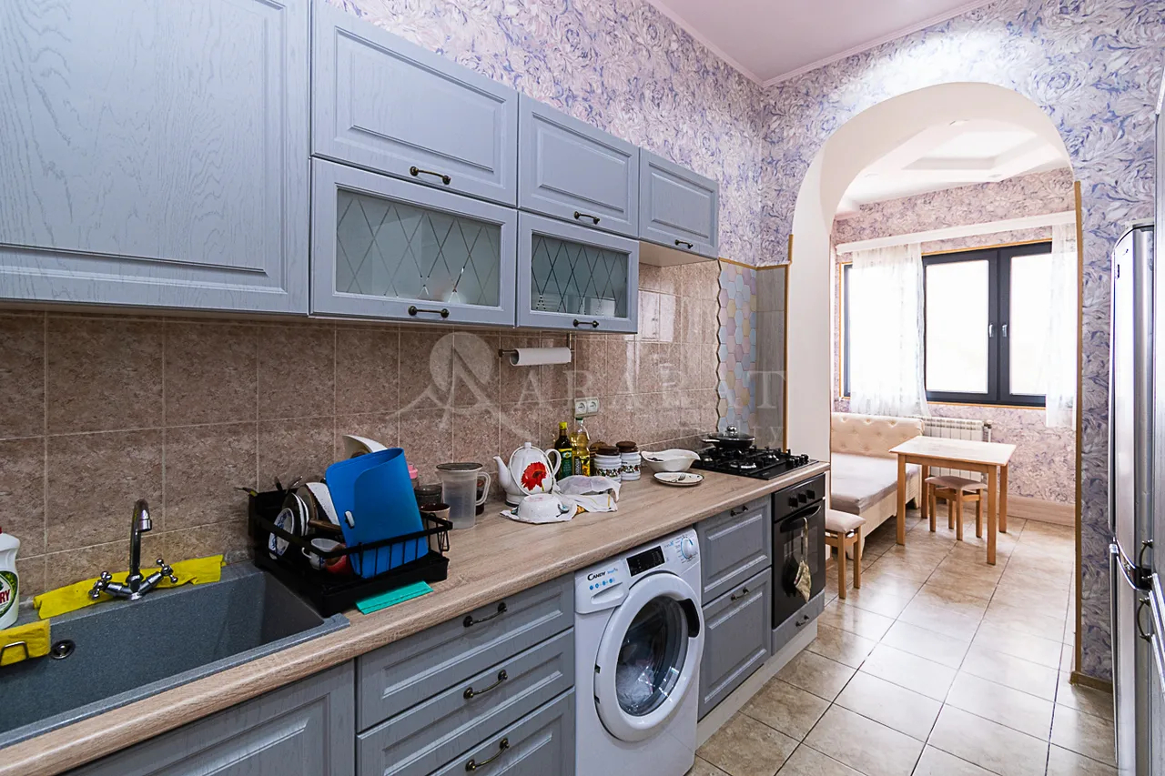 2 bedroom apartment for sale خیابان تیگران مِتس, مرکز شهر ایروان, 161885