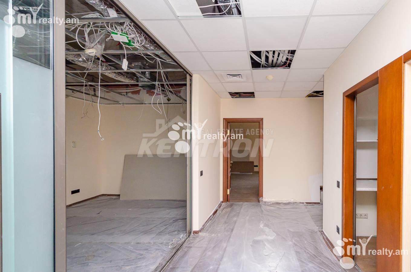 Снять коммерческoе помещение Г.Лусаворич ул, Центр Ереван, 153214
