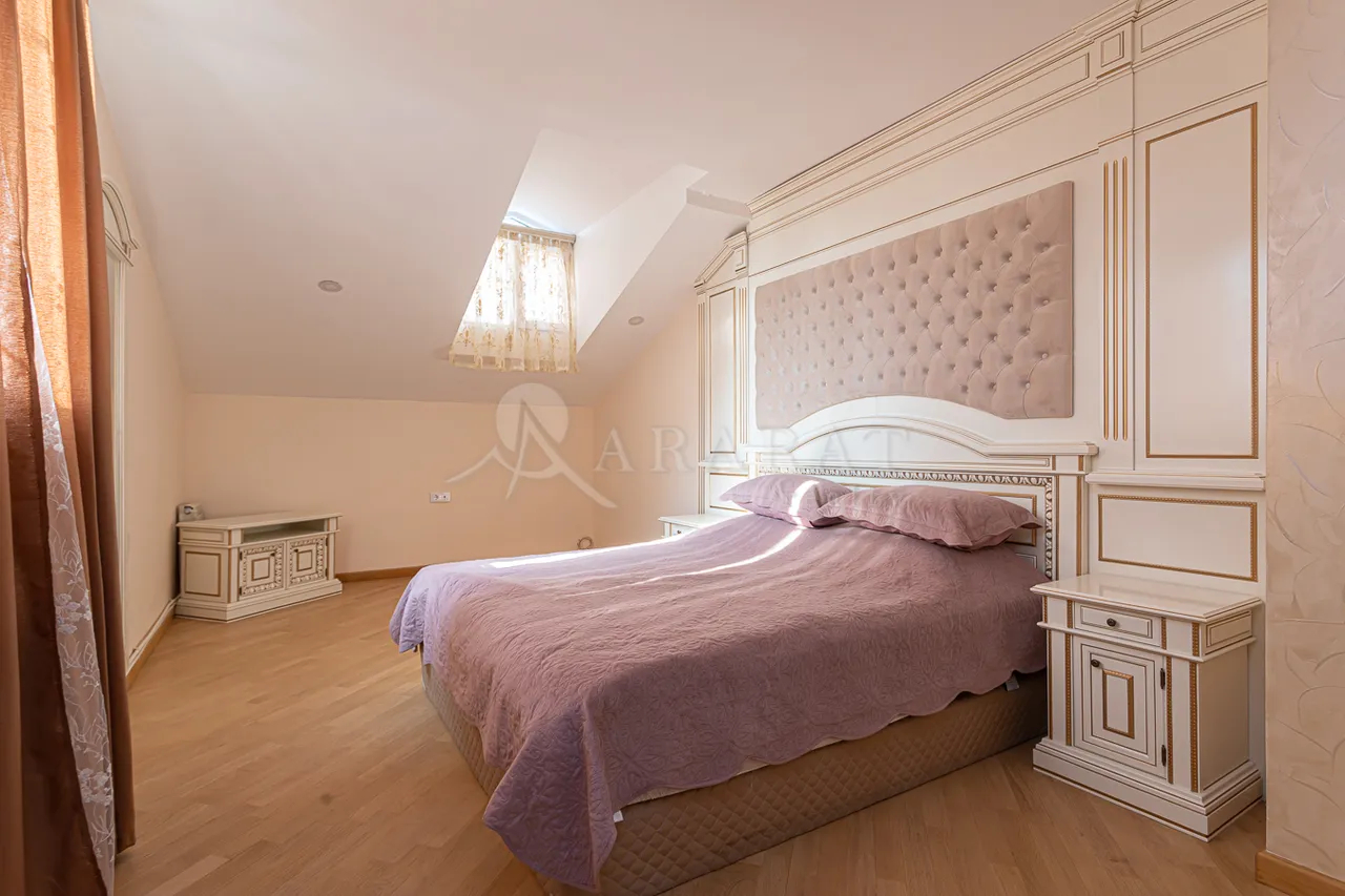 5 bedroom apartment for rent Spendiaryan St, Center Yerevan, 158572