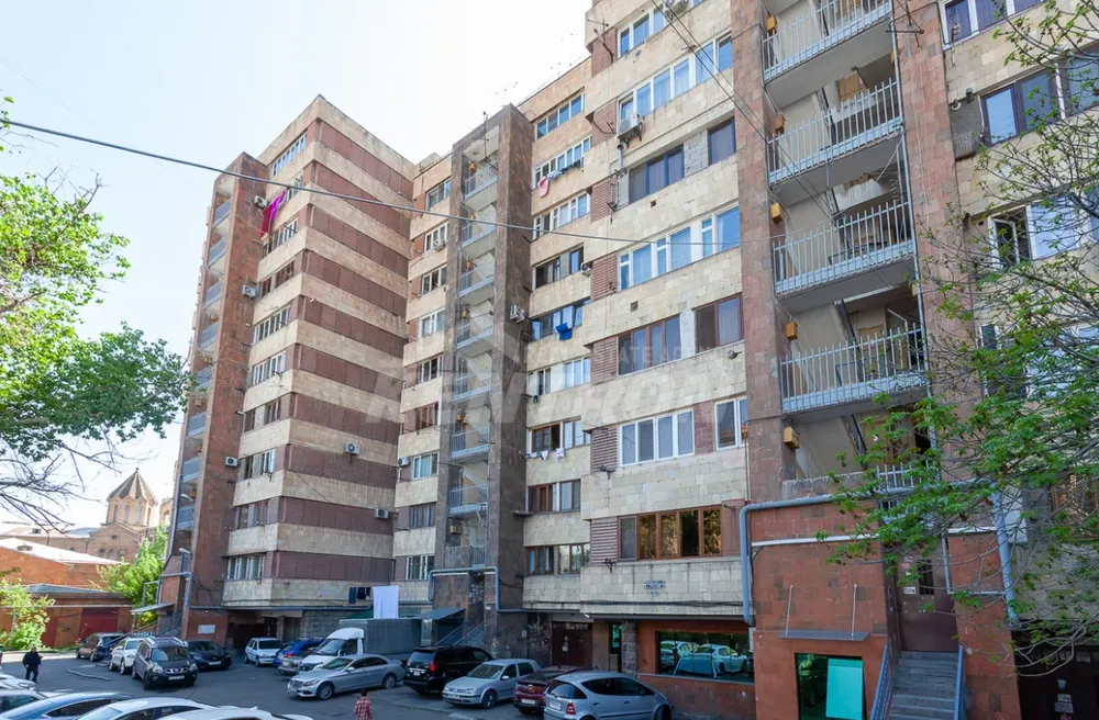 bnakaran/2-senyakanoc/Israelyan+St/Center/Yerevan